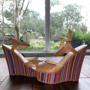 Neutral Platform Wedges with Colorful Pattern